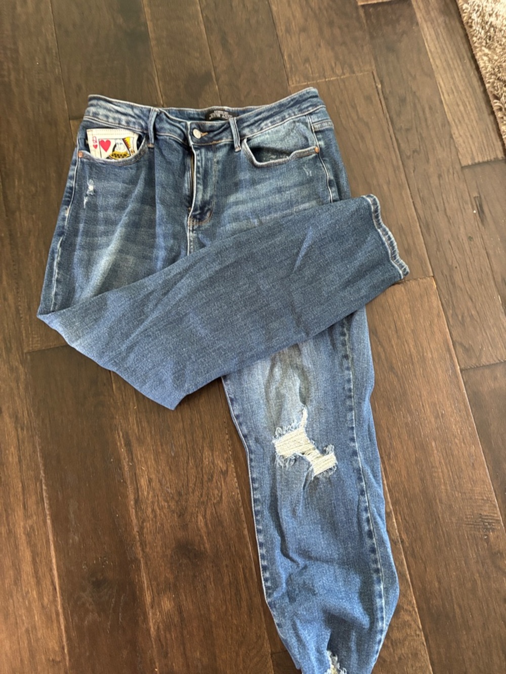 Judy Blue Distressed Boyfriend Jeans in Medium Blue - Picture 4 of 10